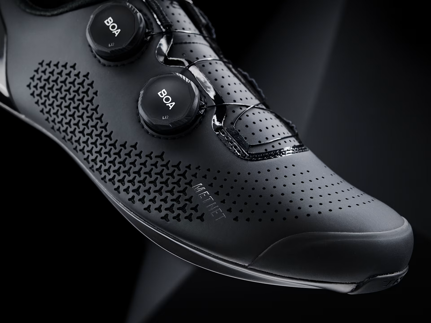 All-new Trek road shoes with METNET