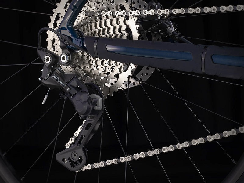 #color_TEAL TO NAUTICAL NAVY FADE