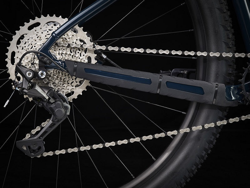 #color_TEAL TO NAUTICAL NAVY FADE