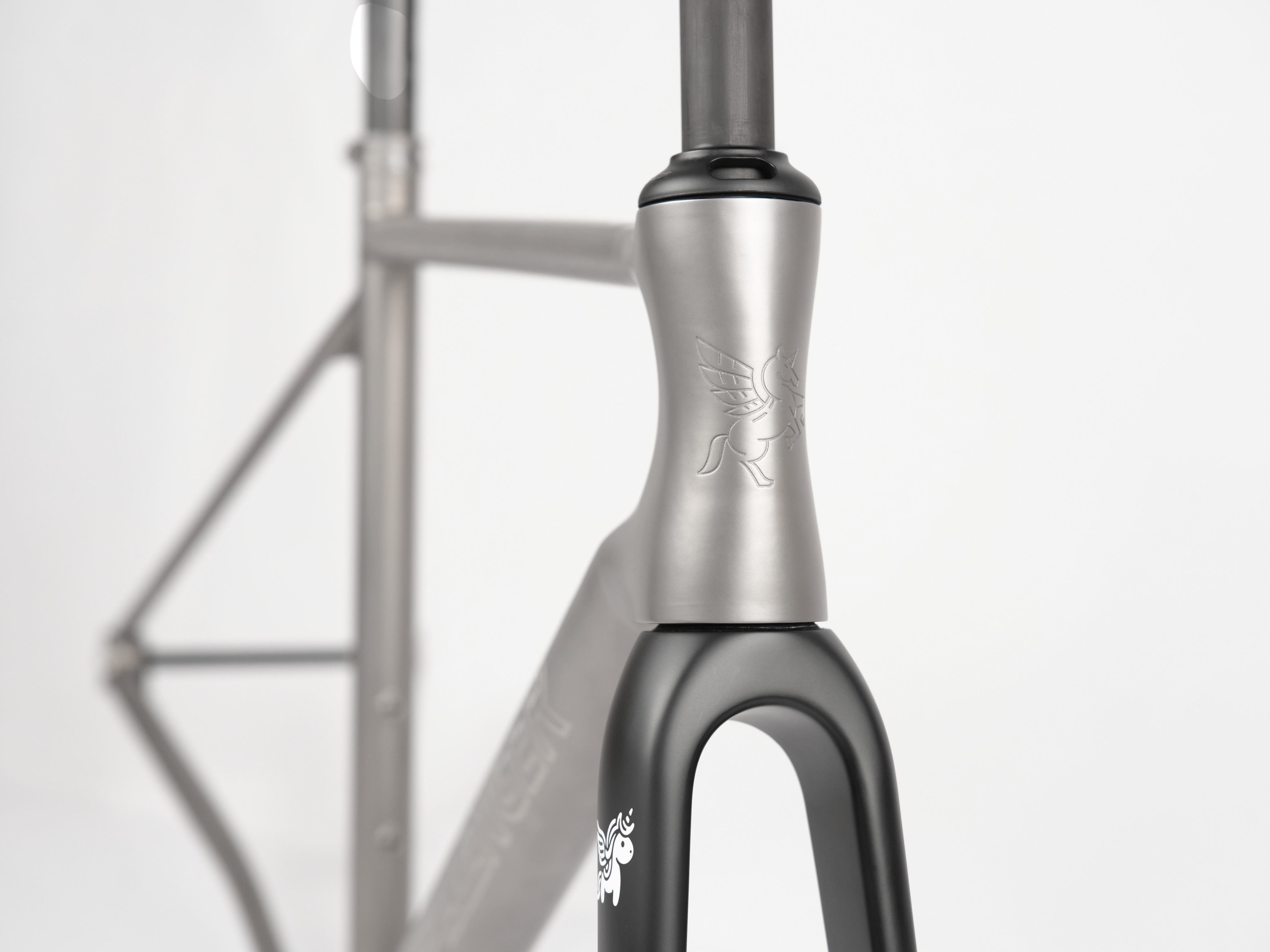 CHALLENGER T1R Frameset