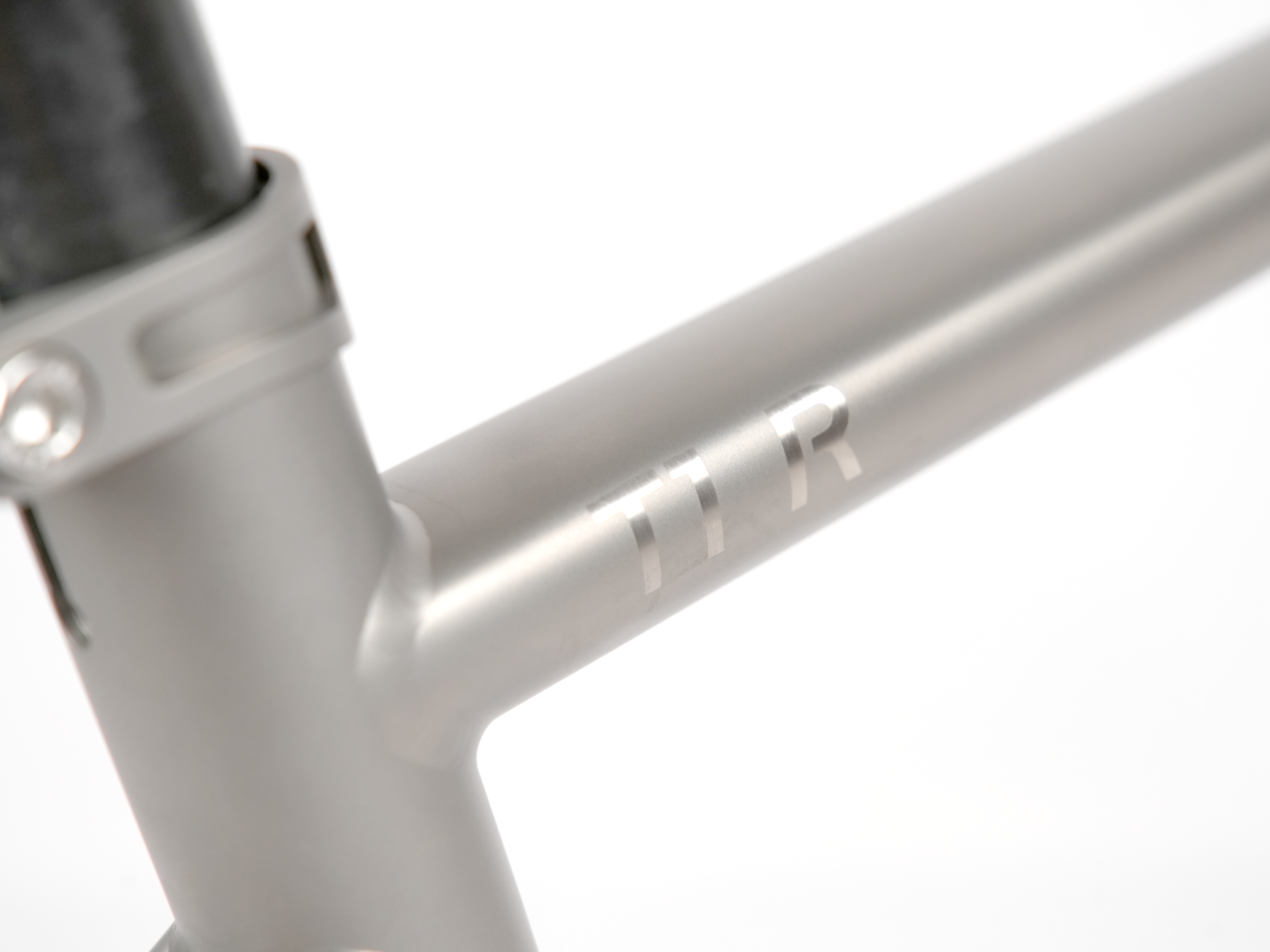 CHALLENGER T1R Frameset