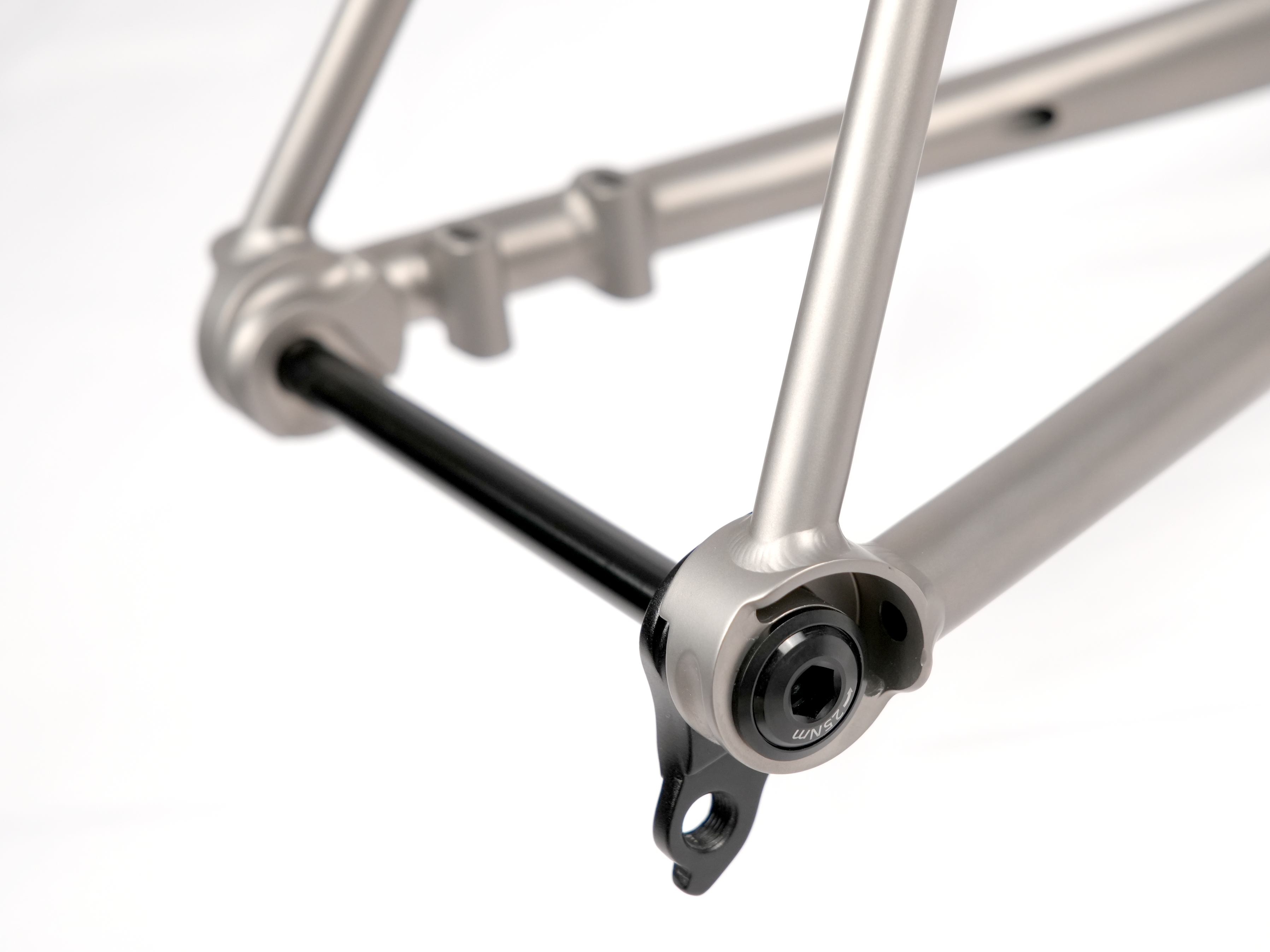 CHALLENGER T1R Frameset