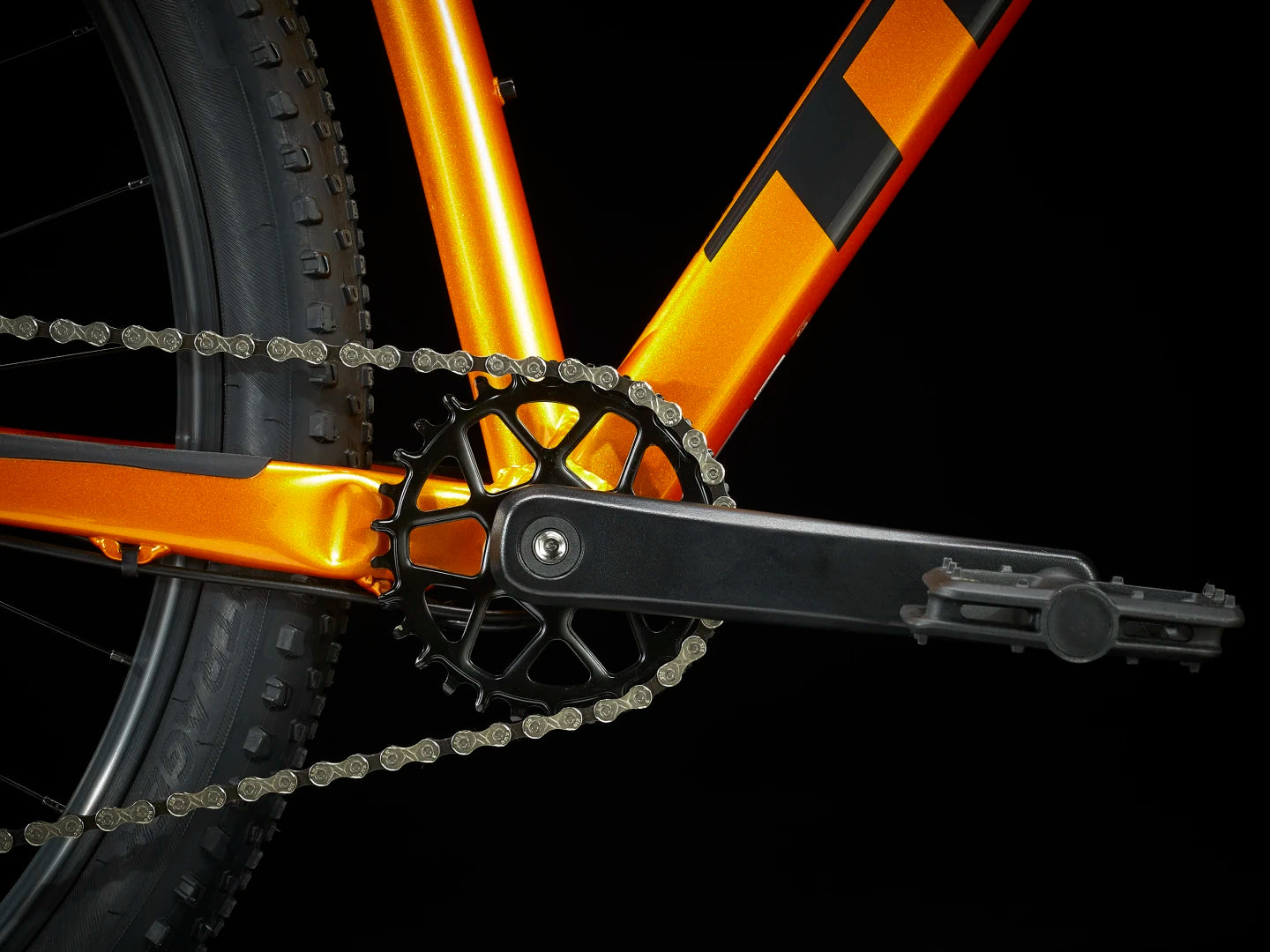 #color_Factory Orange