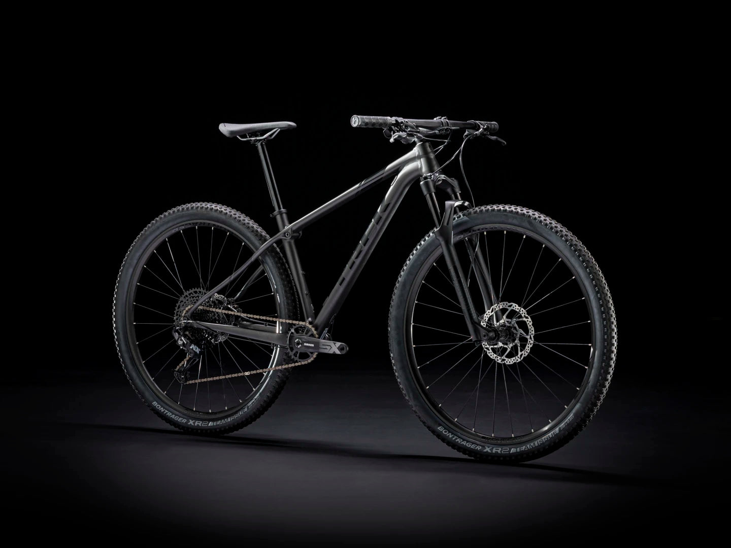 #color_MATTE/GLOSS BLACK