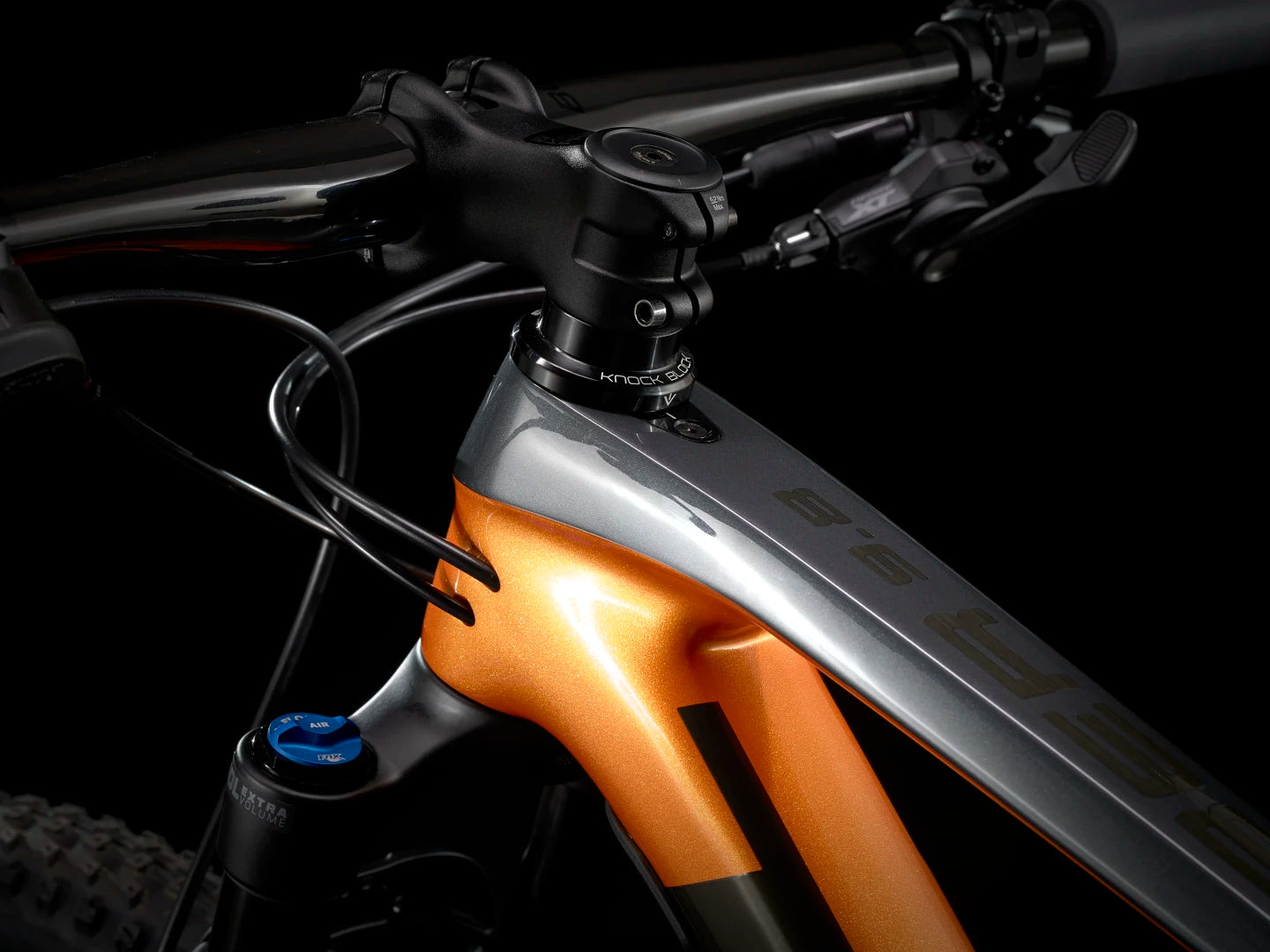 #COLOR_Factory Orange/Lithium Grey