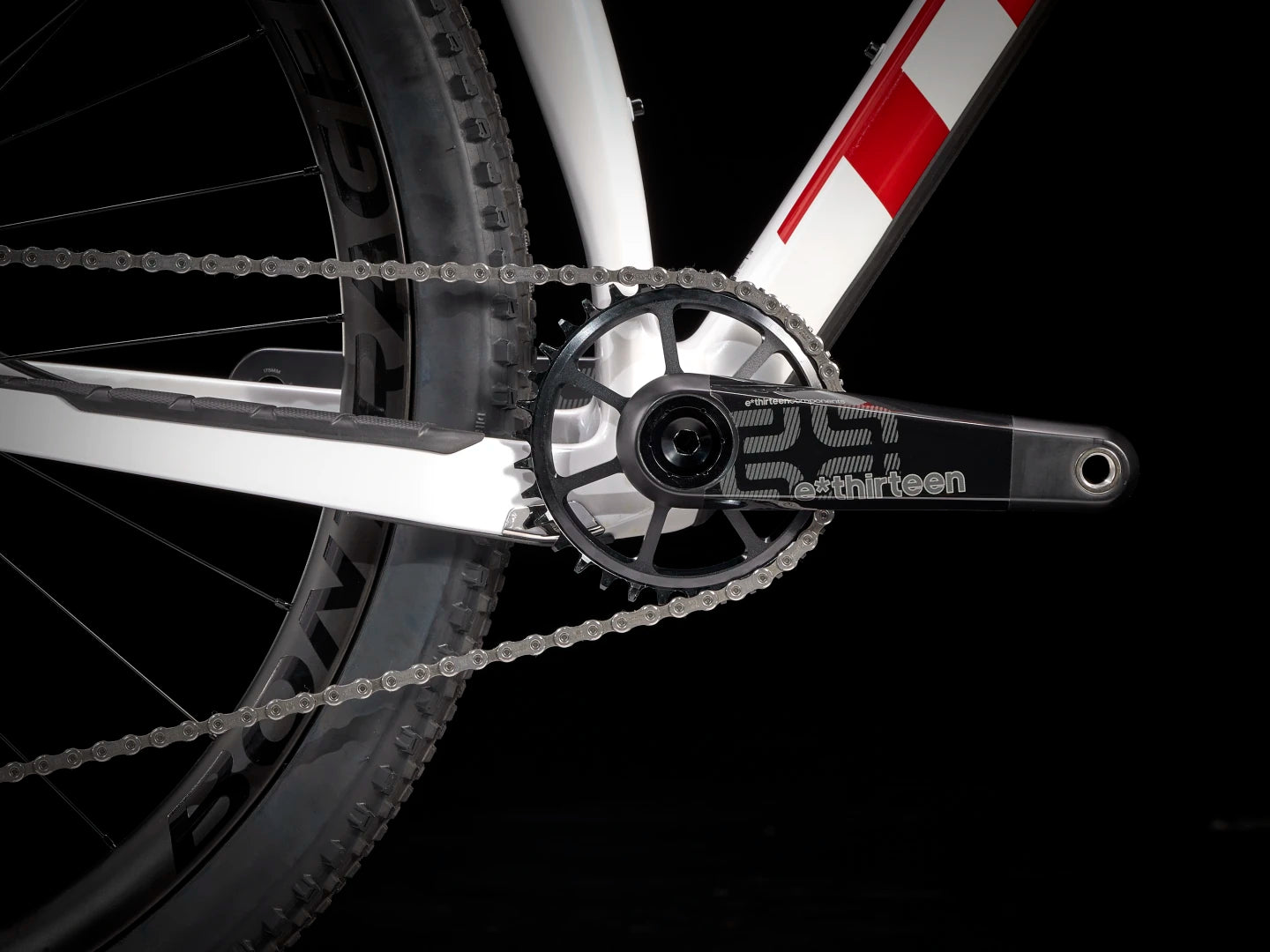 #COLOR_Crystal White/Trek Black