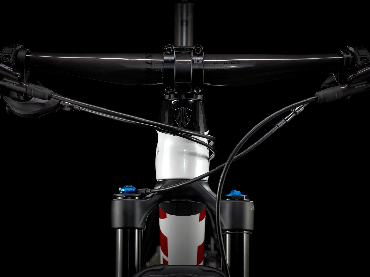 #COLOR_Crystal White/Trek Black