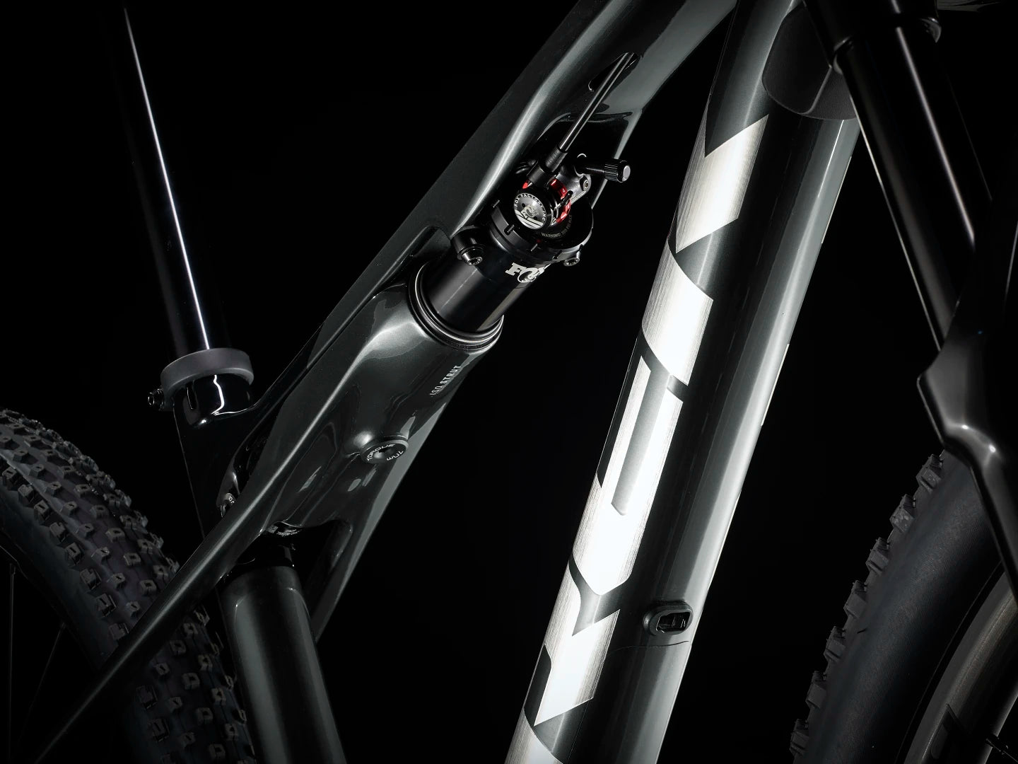 #COLOR_Lithium Grey/Trek Black
