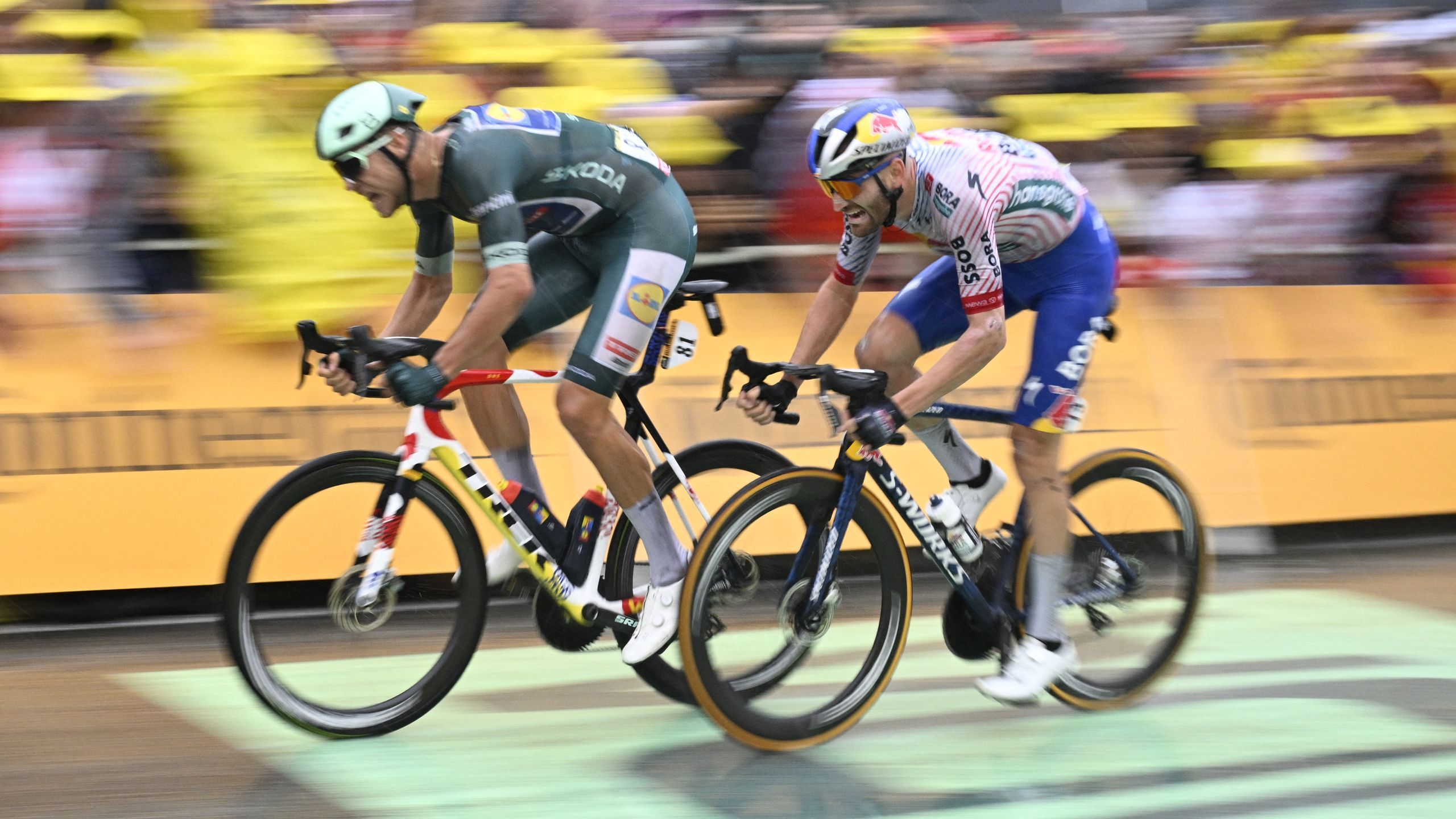 Milan wins the green jersey in Paris