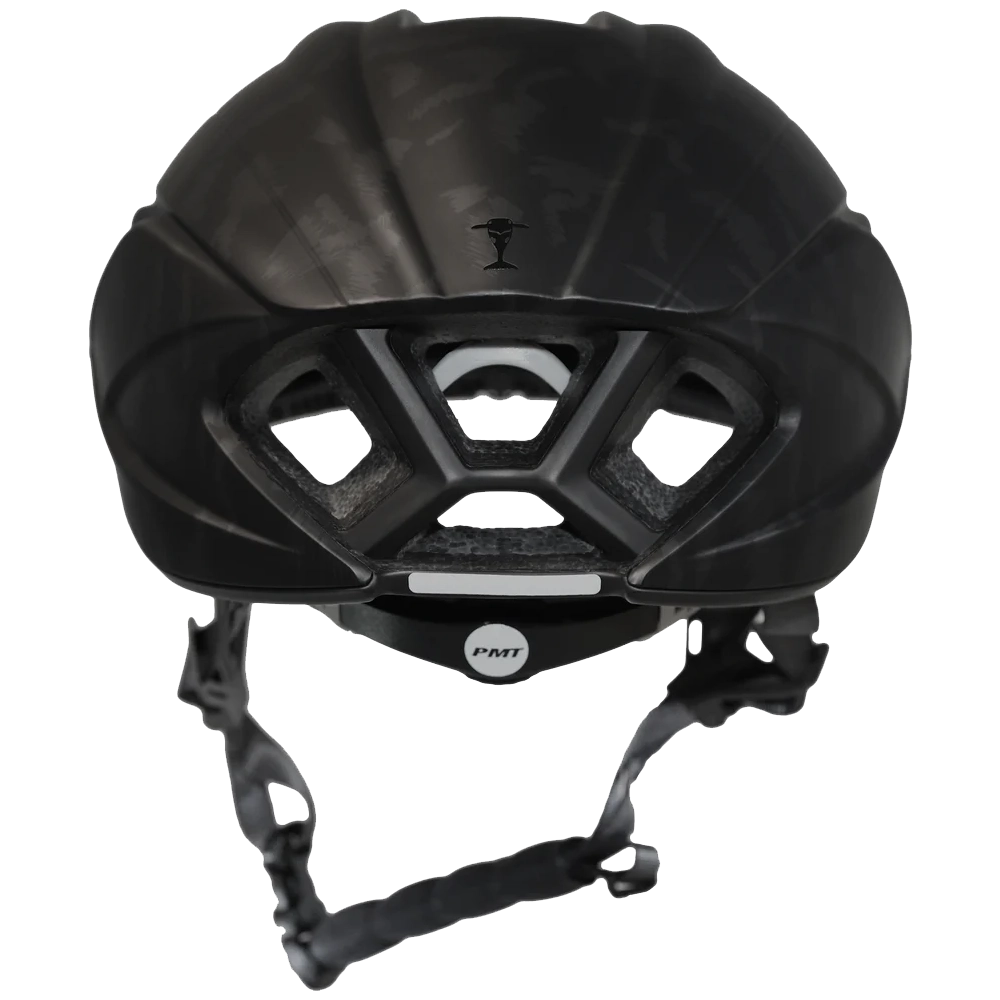 #color_THE MOON IS DARK