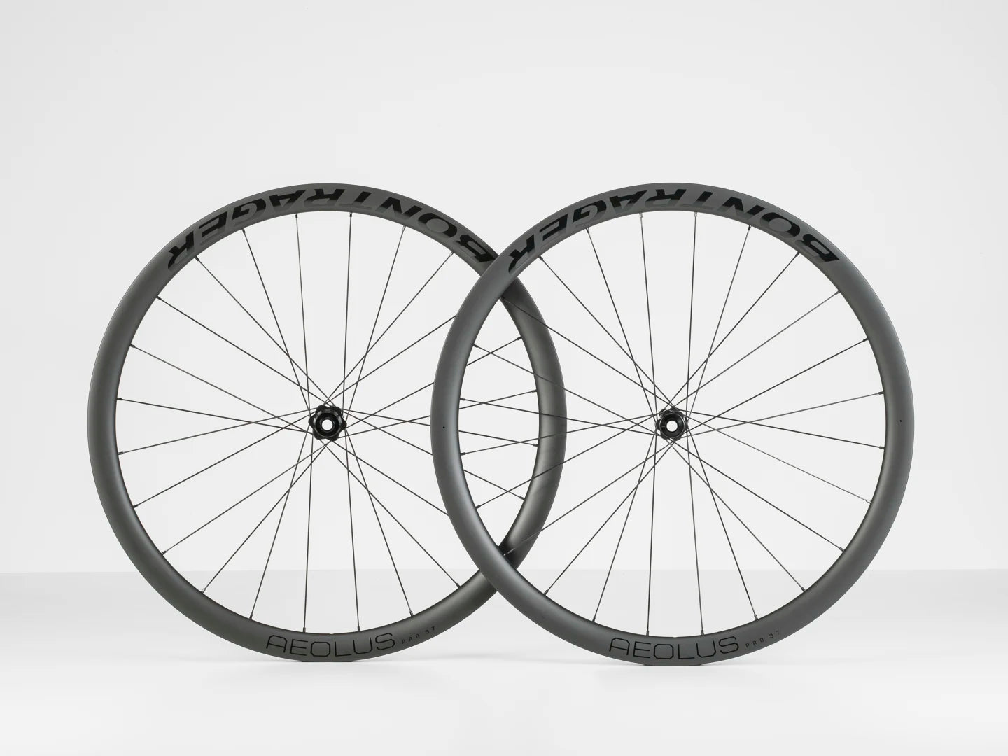 BONTRAGER Aeolus Pro 37 TLR Disc Road Wheel