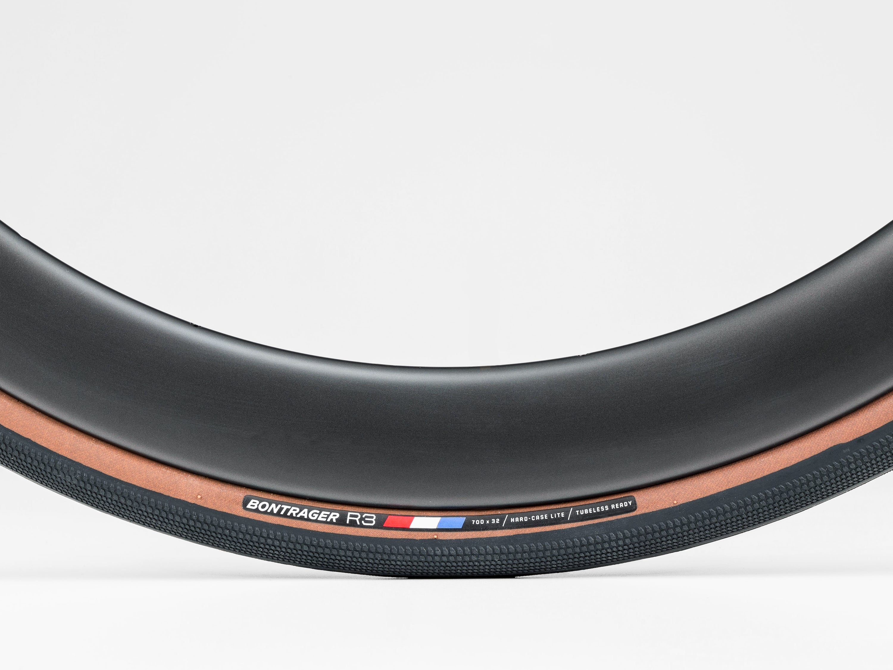 Bontrager R3 Hard-Case Lite TLR Road Tire