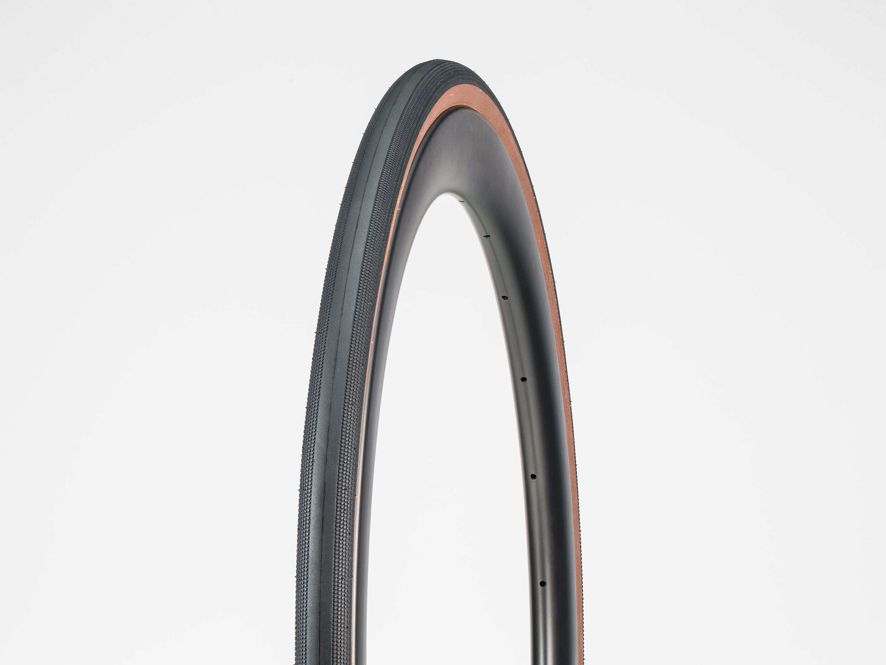 Bontrager R3 Hard-Case Lite TLR Road Tire