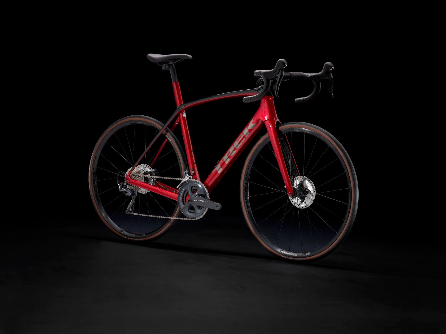 #COLOR_Crimson/Trek Black