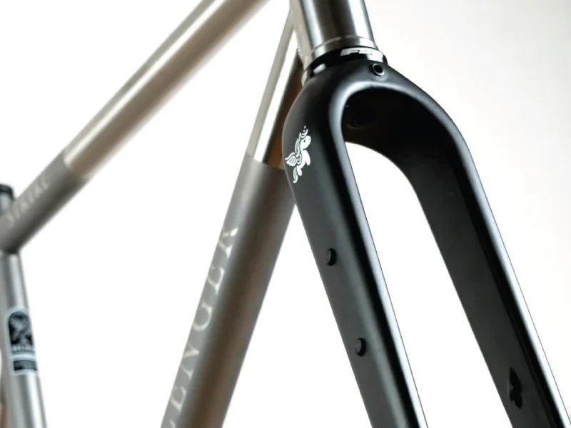 CHALLENGER STRYKE Custom Frame Set
