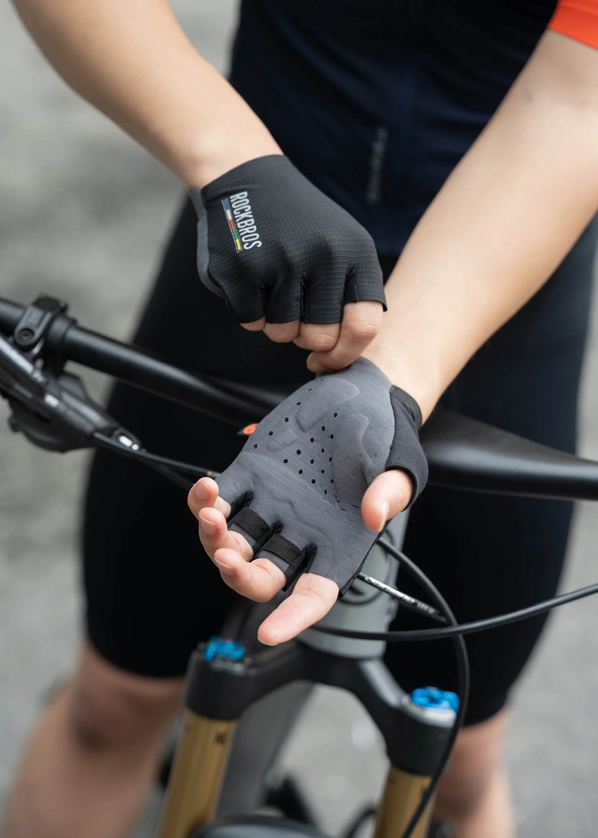 ROCKBROS Road To Sky Shock Absorbing Cycling Gloves