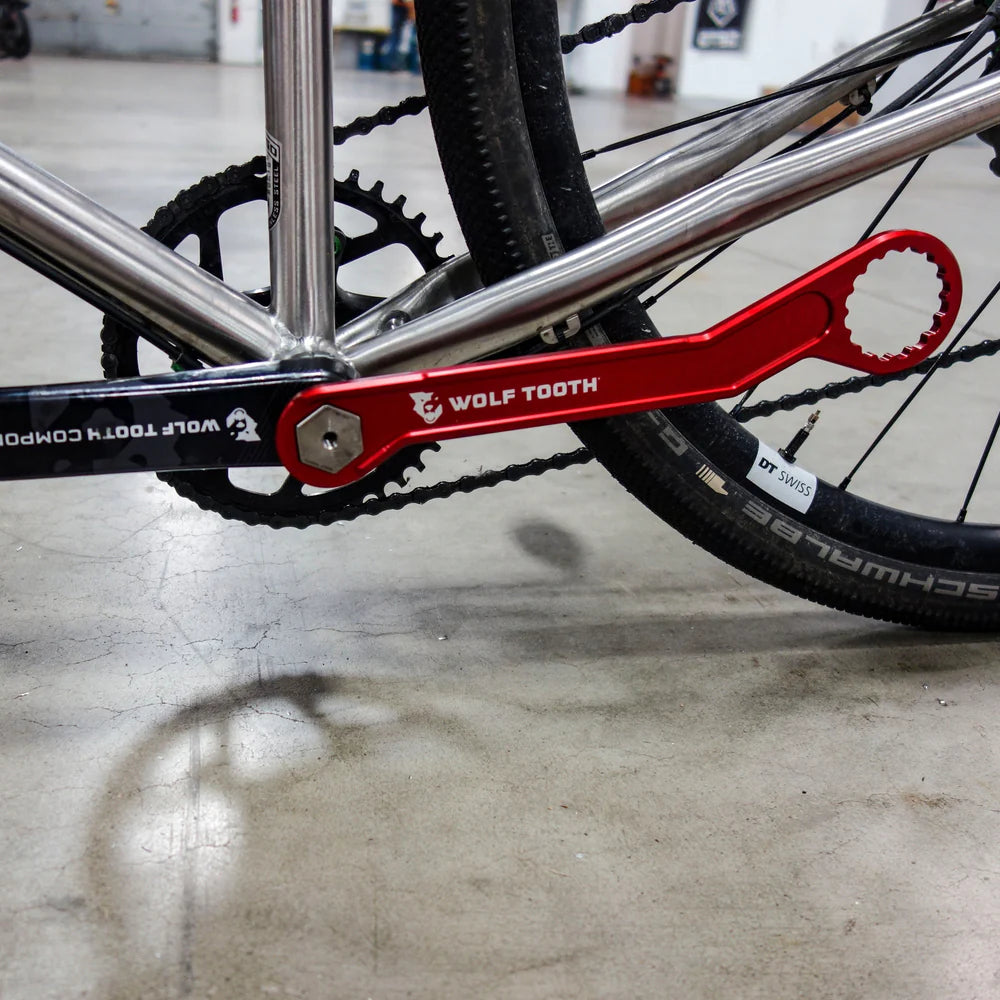 WOLF TOOTH Pack Wrench Ultralight 1 Inch Hex and Bottom Bracket Wrench