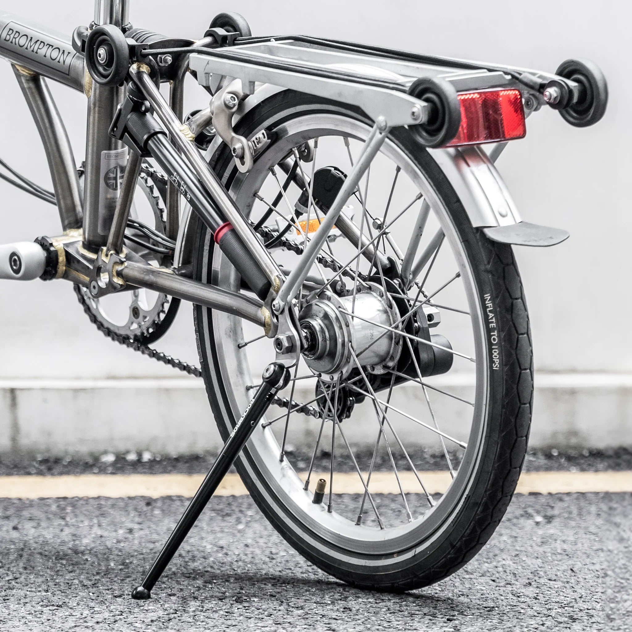 ROCKBROS KICKSTAND DYNWAVE 18 INCHES